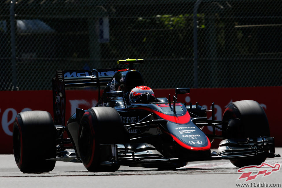 Jenson Button en la tercera sesión de entrenamientos libres