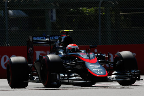 Jenson Button en la tercera sesión de entrenamientos libres