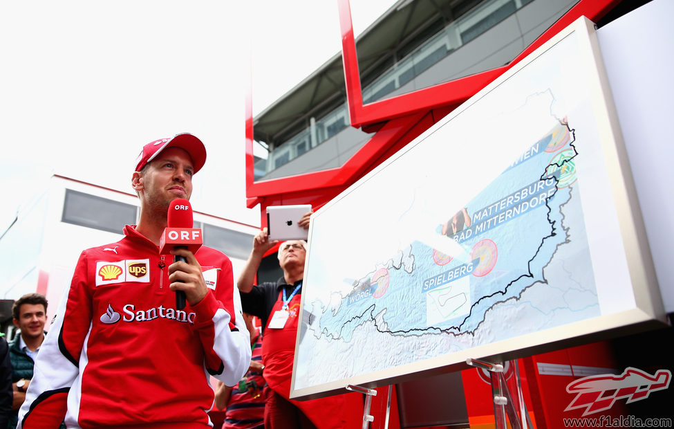 Sebastian Vettel explica el trazado de Austria