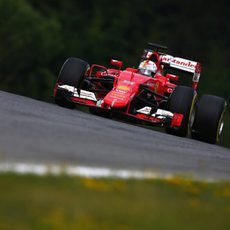 Sebastian Vettel se queda con el mejor tiempo de la jornada