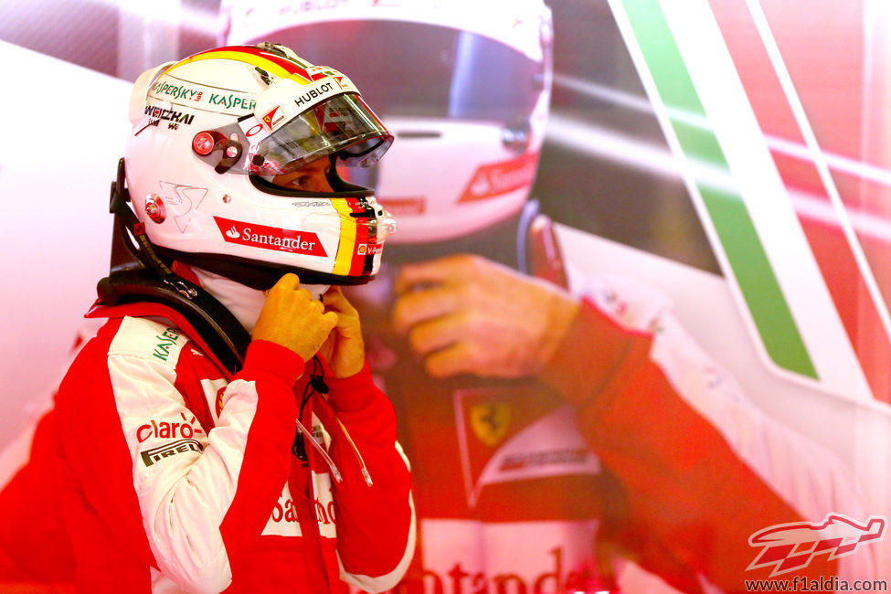Sebastian Vettel acaba los primeros entrenamientos