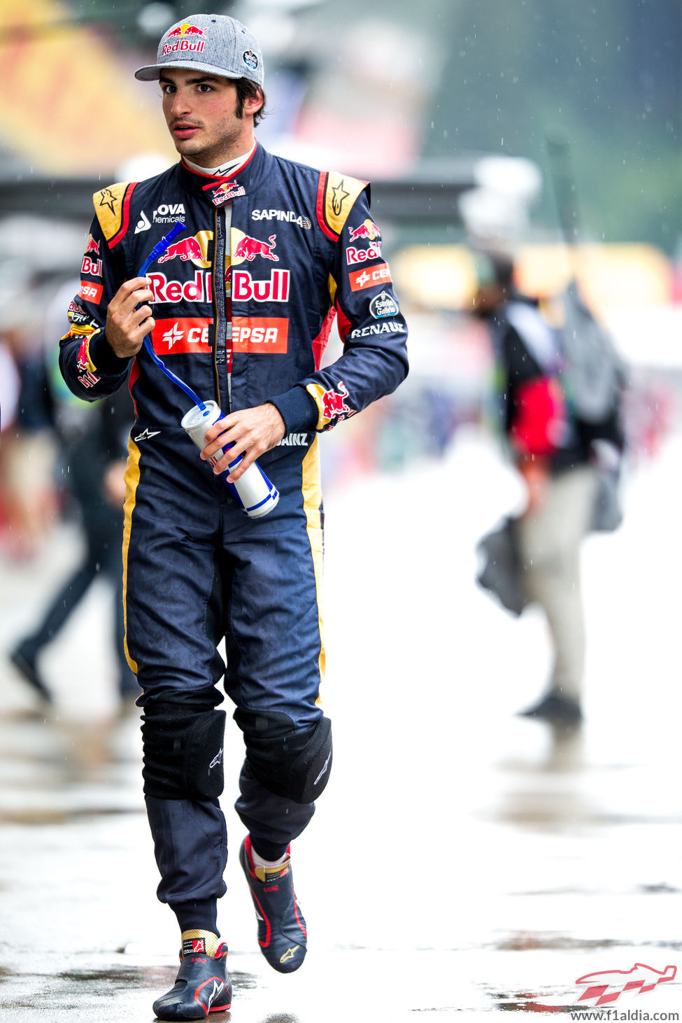 Carlos Sainz en el paddock al finalizar los L3