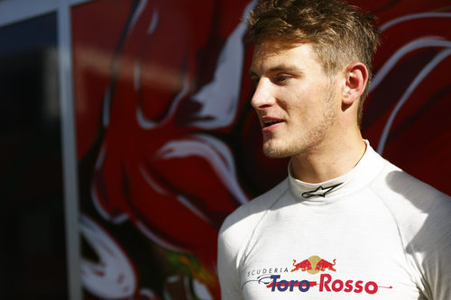 Marco Wittmann viste los colores de Toro Rosso