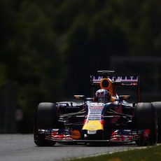 Daniel Ricciardo aprovecha el segundo día de test