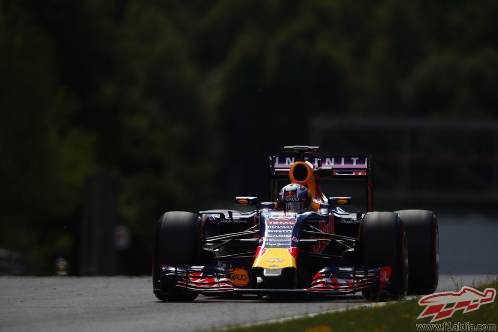 Daniel Ricciardo aprovecha el segundo día de test