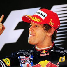 Vettel acaba primero en Abu Dhabi