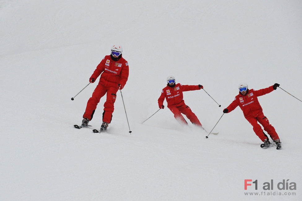 Los tres pilotos de Ferrari en acción