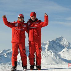 Felipe y Fernando saludan en la nieve