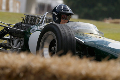 Damon Hill con un Lotus 49