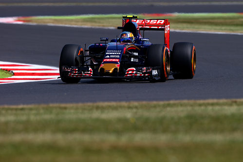 Carlos Sainz no puede con el ritmo de Verstappen