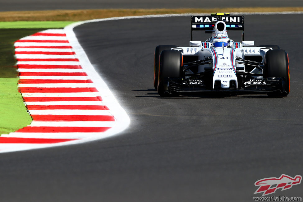 Susie Wolff acabo en 13ª posición en los Libres 1