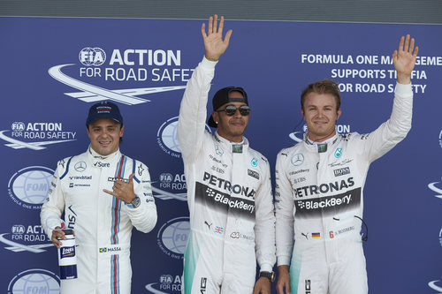 Los tres más rápidos en la clasificación de Silverstone saludan a la prensa