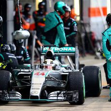 Parada perfecta de Lewis Hamilton