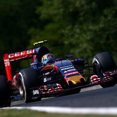 Carlos Sainz sufriendo por el sobrecalentamiento de los neumáticos
