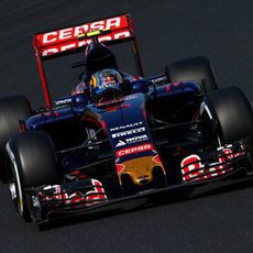 Max Verstappen logra acabar en el 'top-4' en Hungría