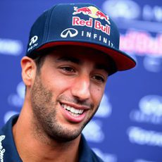 Daniel Ricciardo no pierde la sonrisa