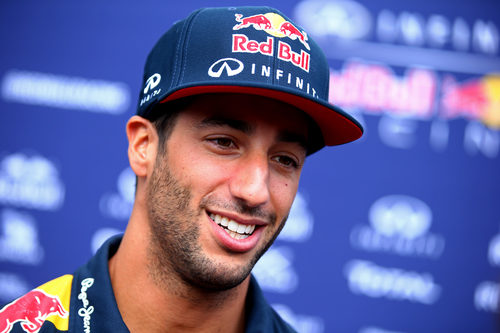 Daniel Ricciardo no pierde la sonrisa