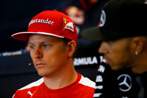 Kimi Räikkönen, renovado por Ferrari para 2016