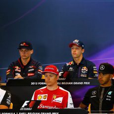 Los protagonistas de la rueda de prensa de la FIA en Spa