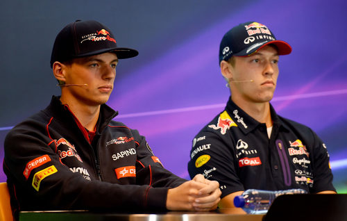 Max Verstappen y Daniil Kvyat estuvieron en la rueda de prensa