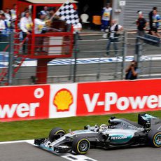 Lewis Hamilton gana el Gran Premio