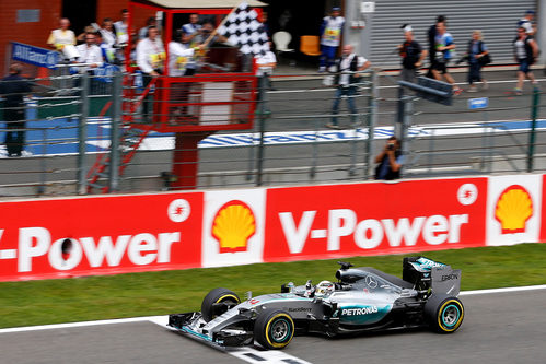 Lewis Hamilton gana el Gran Premio