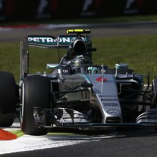 Nico Rosberg acabó segundo la jornada del viernes