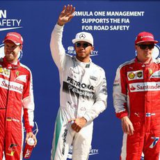 Lewis Hamilton, Kimi Räikkönen y Sebastian Vettel vuelan en Monza