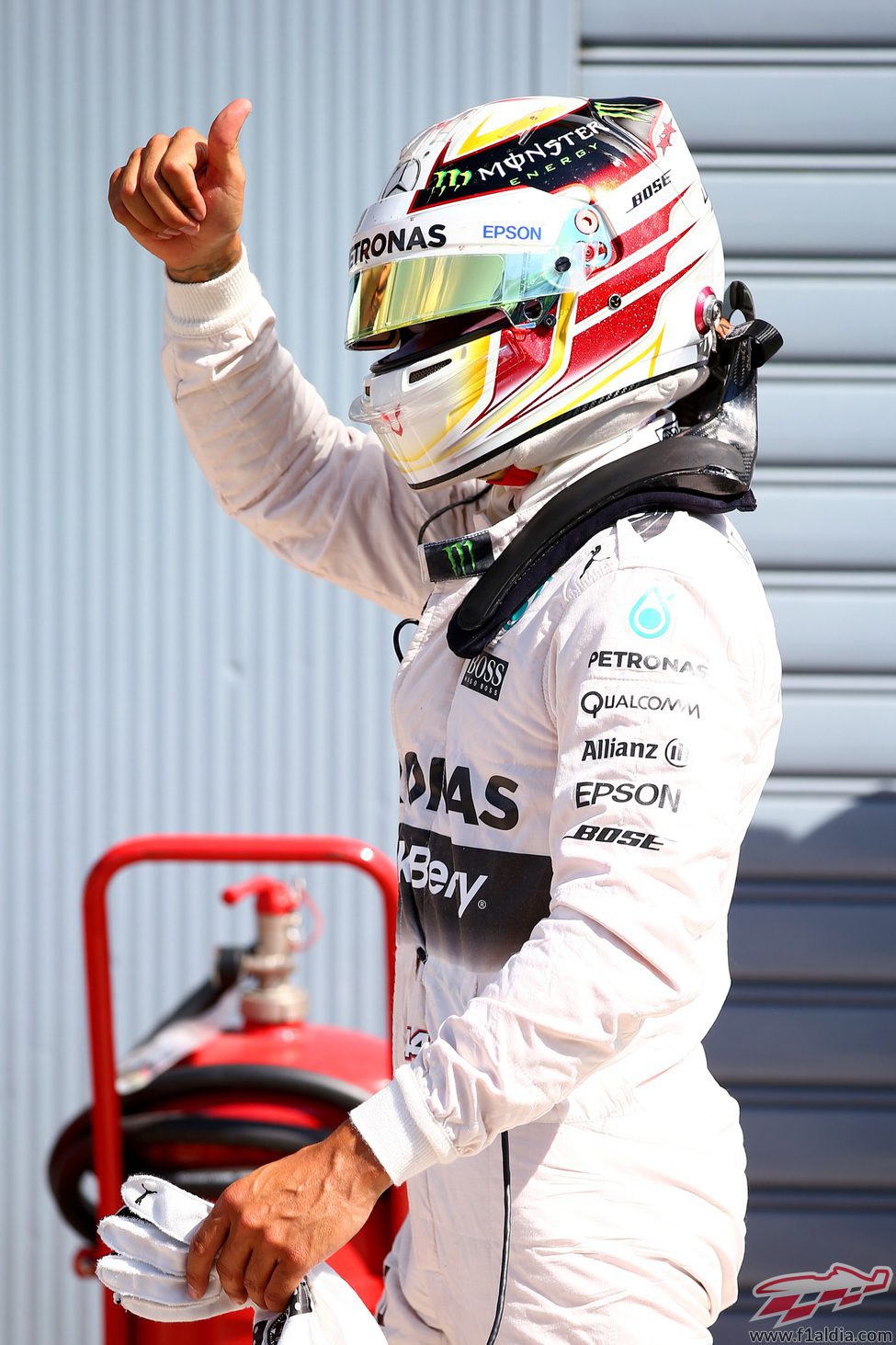 Séptima pole consecutiva para Lewis Hamilton