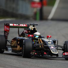 Romain Grosjean sólo rueda en los L2