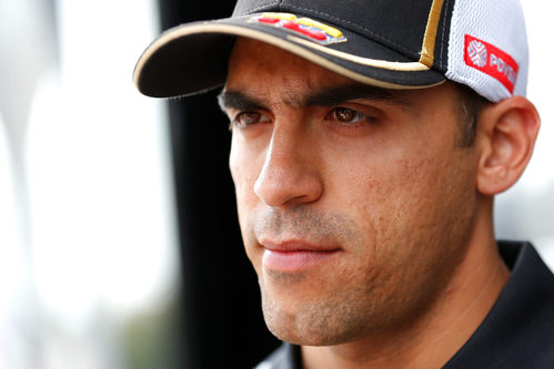 Pastor Maldonado atiende a la prensa en Monza