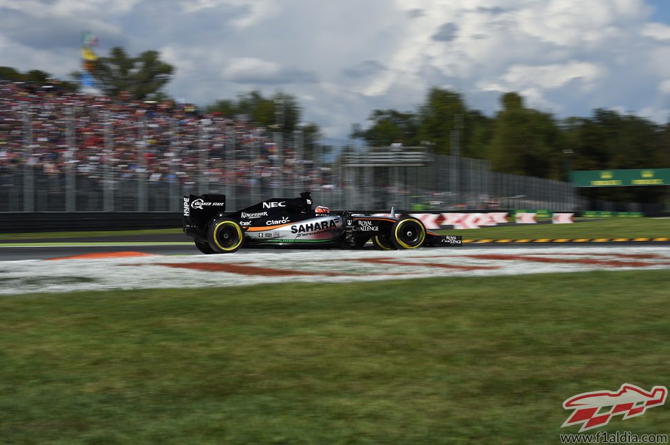 Nico Hülkenberg exprime su VJM08 en Monza