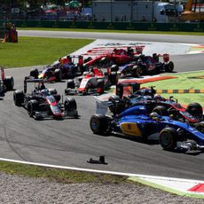 Marcus Ericsson a su paso por la primera chicane