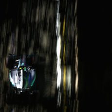 Nico Rosberg bajo las luces de Singapur