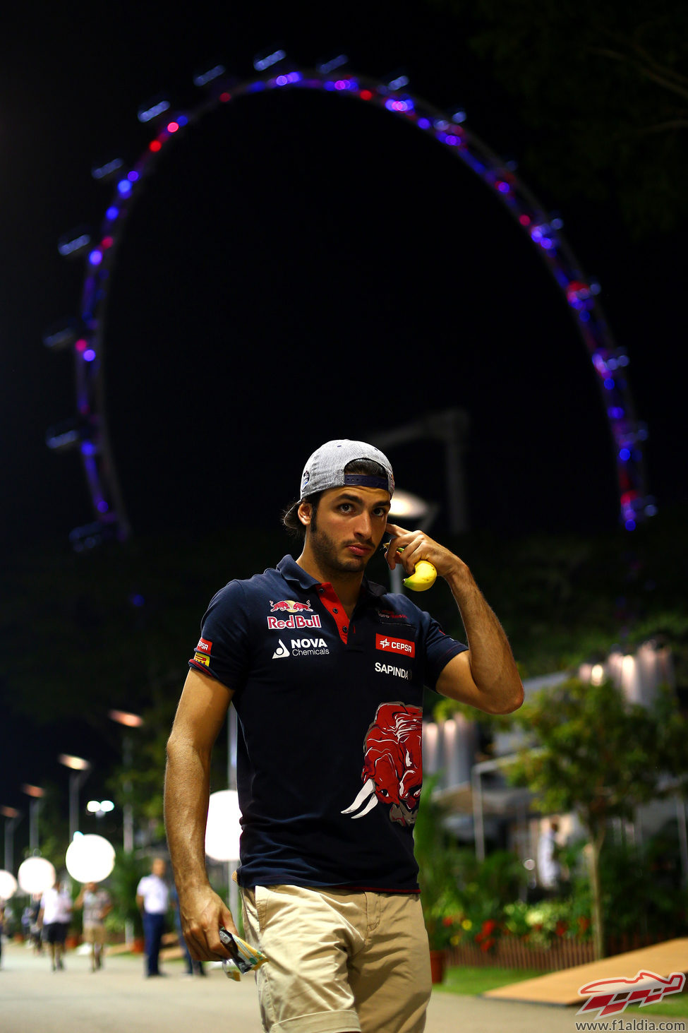 Carlos Sainz y su peculiar teléfono