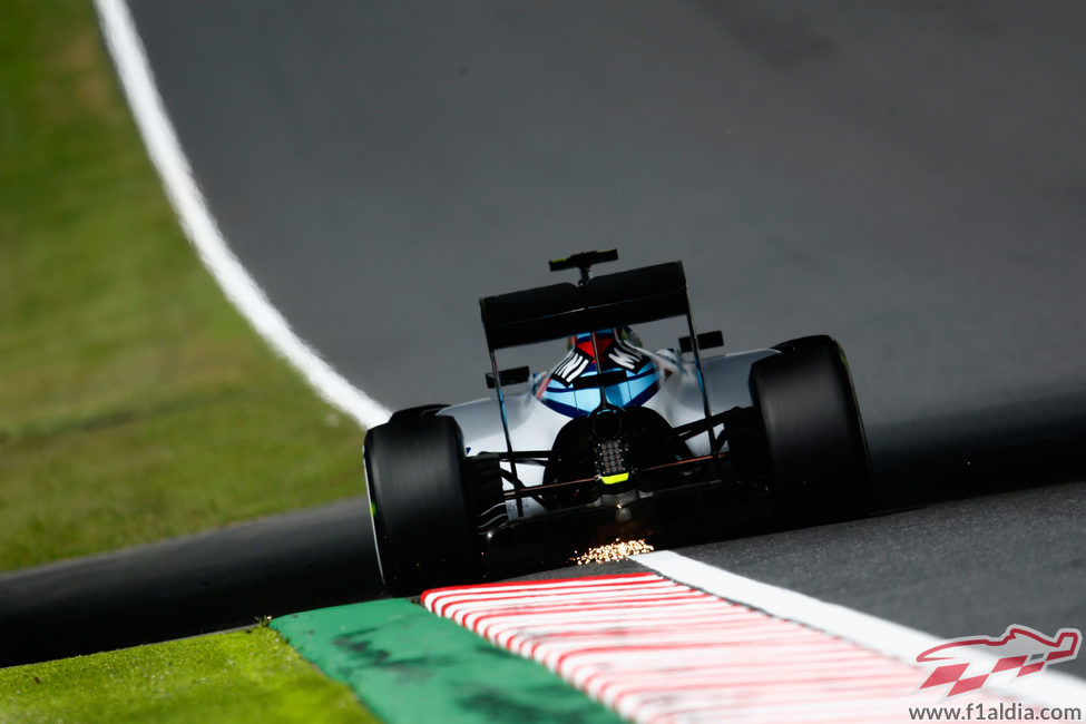 Chispas para Valtteri Bottas en Suzuka