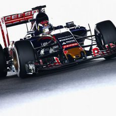 Max Verstappen no pudo participar en la Q2 por un fallo mecánico