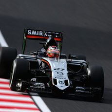 Nico Hülkenberg prueba sensaciones con los medios