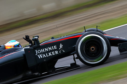 Fernando Alonso cae en la Q2