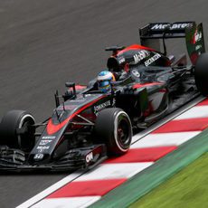 Fernando Alonso da el máximo en la clasificación del GP de Japón 2015