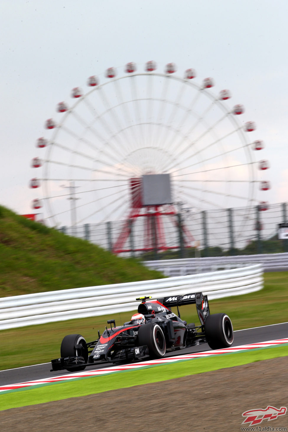 Jenson Button no es capaz de pasar a la Q2