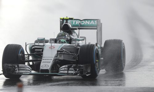 Nico Rosberg acabó segundo el viernes en Sochi