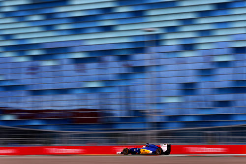 Marcus Ericsson rueda con neumáticos blandos