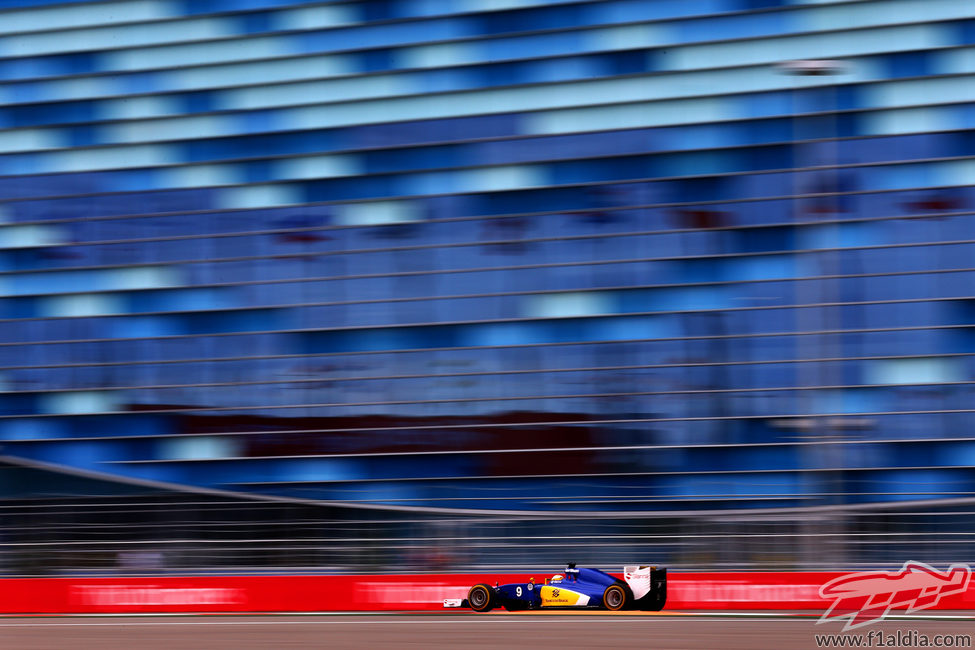 Marcus Ericsson pone a toda velocidad su Sauber