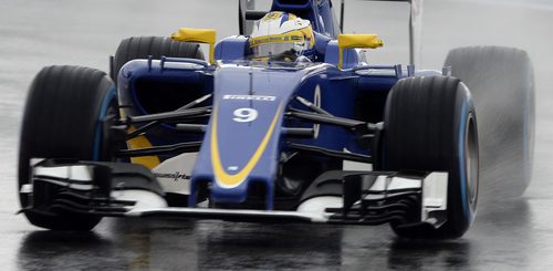 Marcus Ericsson prueba sensaciones en condiciones de mojado