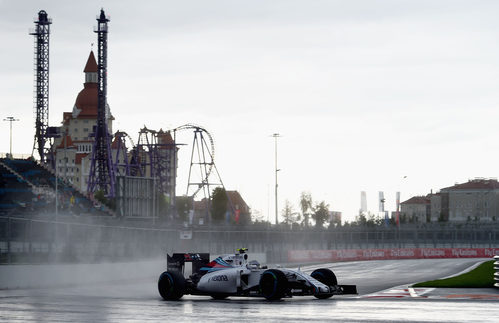 Valtteri Bottas rueda por el trazado urbano de Sochi