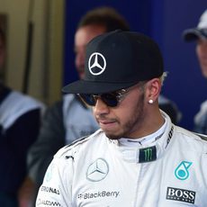 Lewis Hamilton no pudo con su compañero