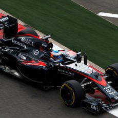 Fernando Alonso cae en la Q1 en Rusia