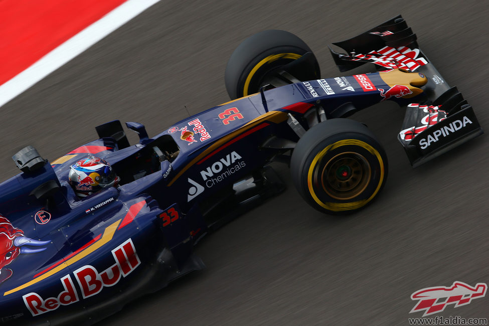 Max Verstappen alcanza la Q3 en Sochi