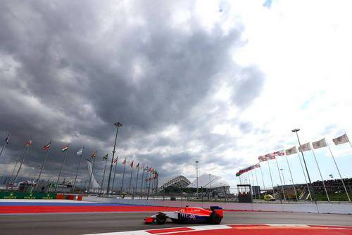 Roberto Merhi comete un error en su vuelta rápida